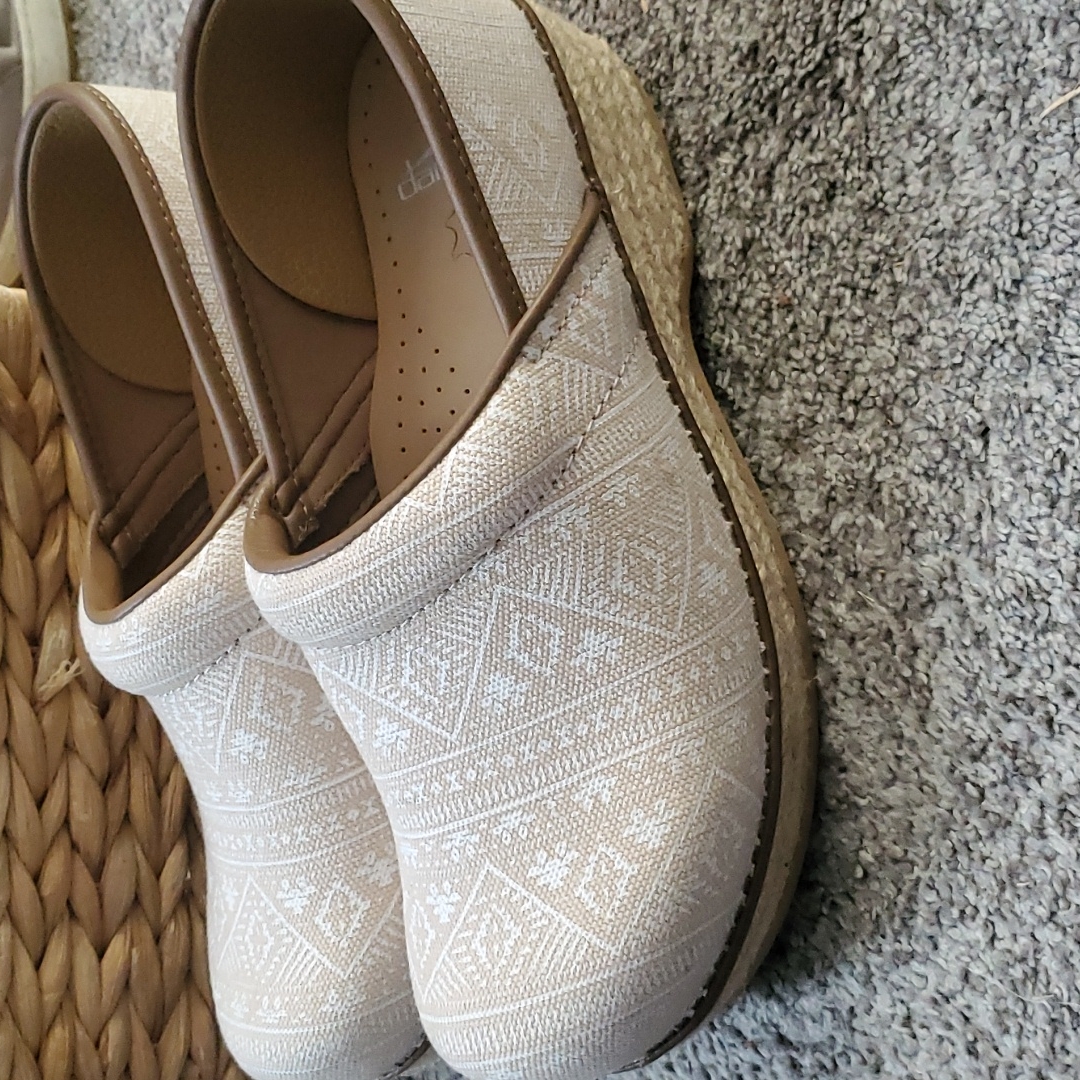 Dansko Clogs Never Worn